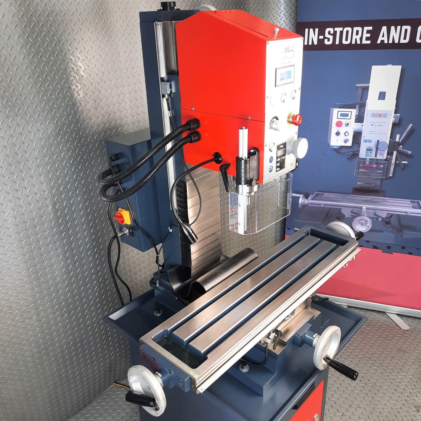 Milling Machine Direct Drive Variable Speed 1500w Motor Part No.: SMILL-E3 C4