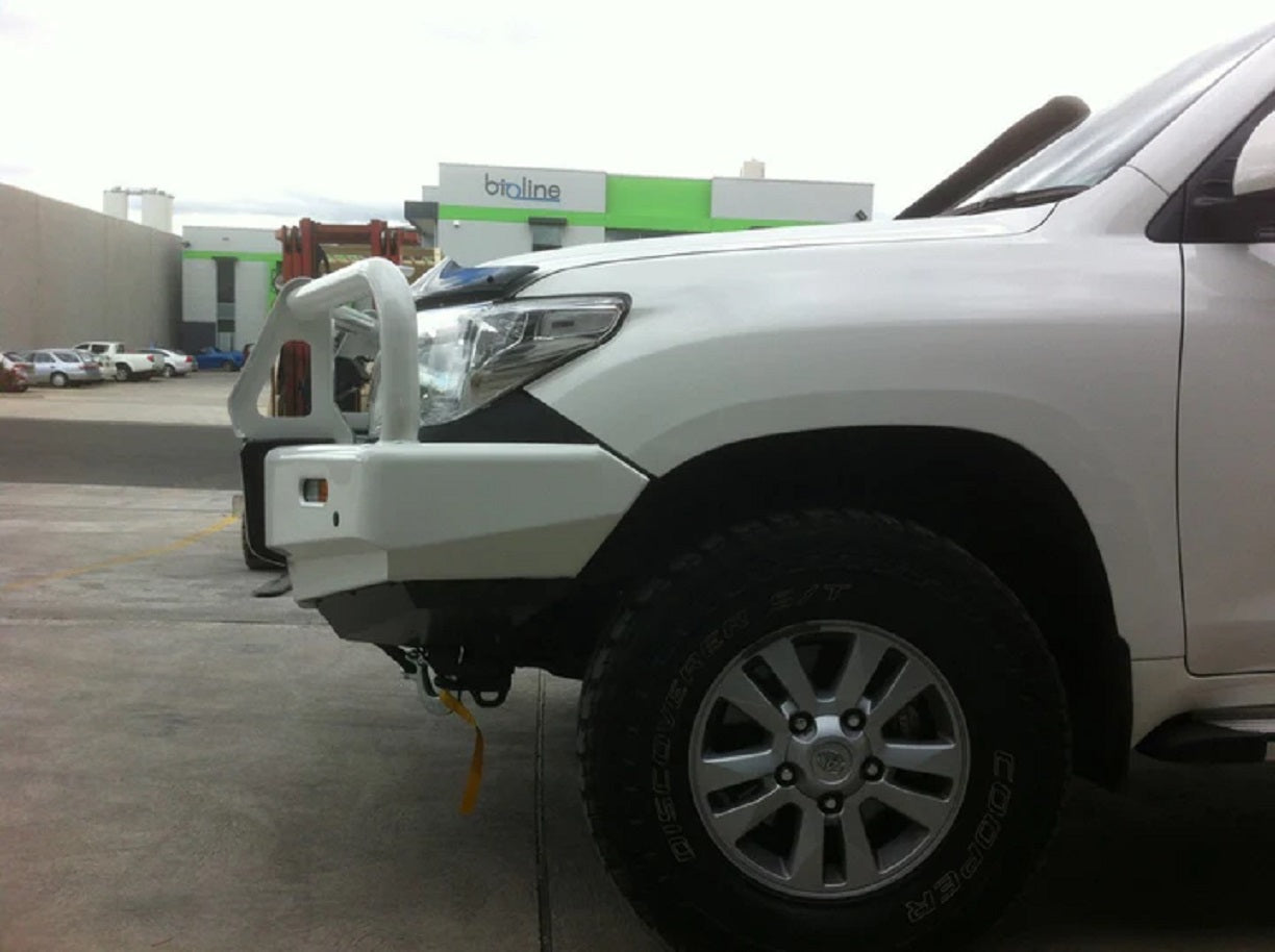 BULL BAR – Classic Black 4x4 Toyota LandCruiser 200 series (2008 TO 09/2015) Part No.: SBU59-3533 Code No.: 20