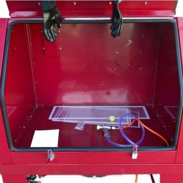 SANDBLASTER CABINET- 990 L. Lift front comes with vacuum system Part No.: SB9000