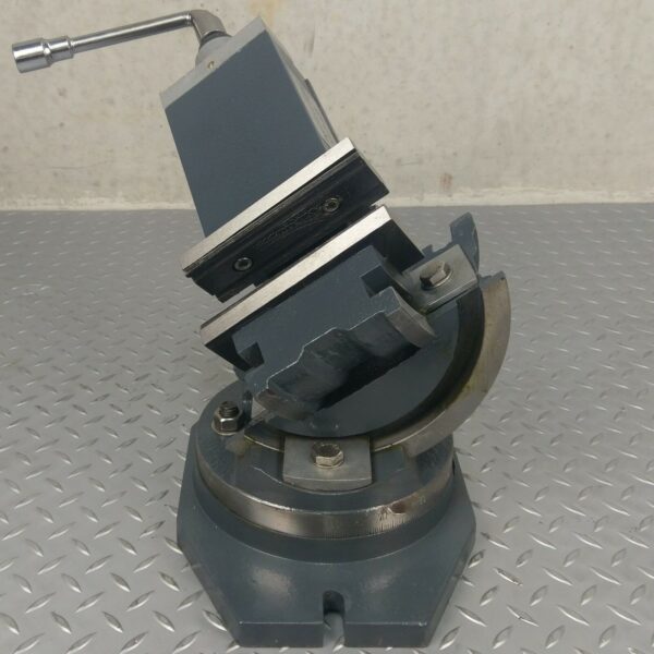 MILLING MACHINE Vice 125mm 3 Axis S/Base 3 Way Tilt Part No.: SMV125 Code No. 4